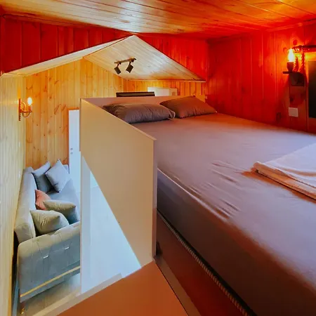 Miya Garden Tiny House *