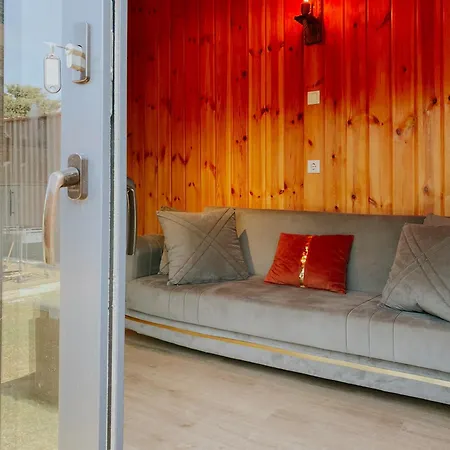 Miya Garden Tiny House