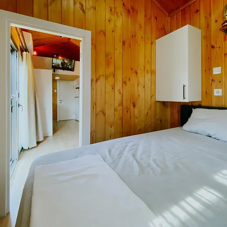 Miya Garden Tiny House 公寓 博德鲁姆